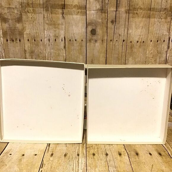 Vintage Fenton 1984 Christmas Fantasy Plate Numbered - Picture 7 of 7